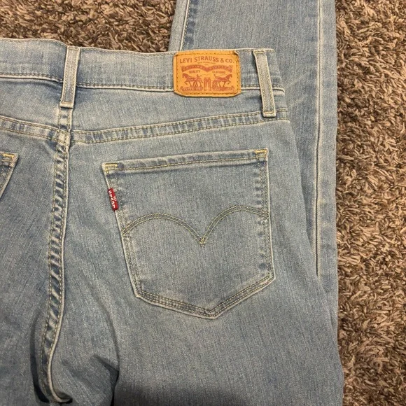 Levi's Women's 311 Shaping Skinny Jeans - Picture 2 of 6